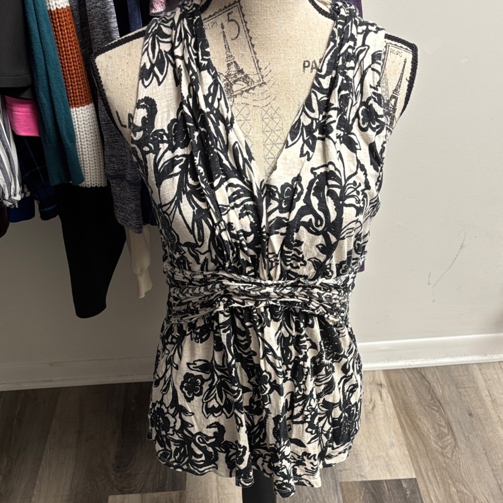 Y2K LOFT Black and Cream Floral Blouse - Picture 4 of 15